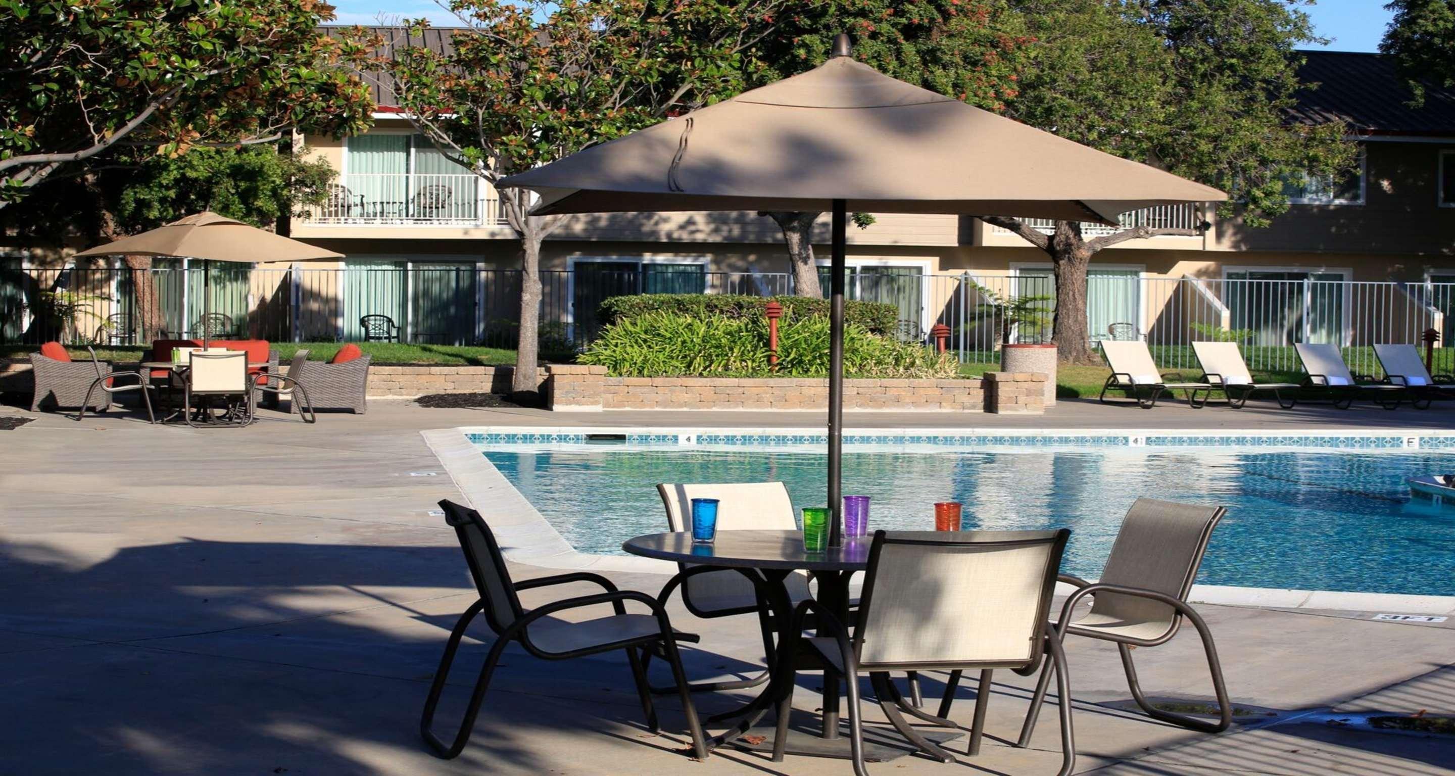 Best Western Plus Garden Court Inn Фремонт Экстерьер фото
