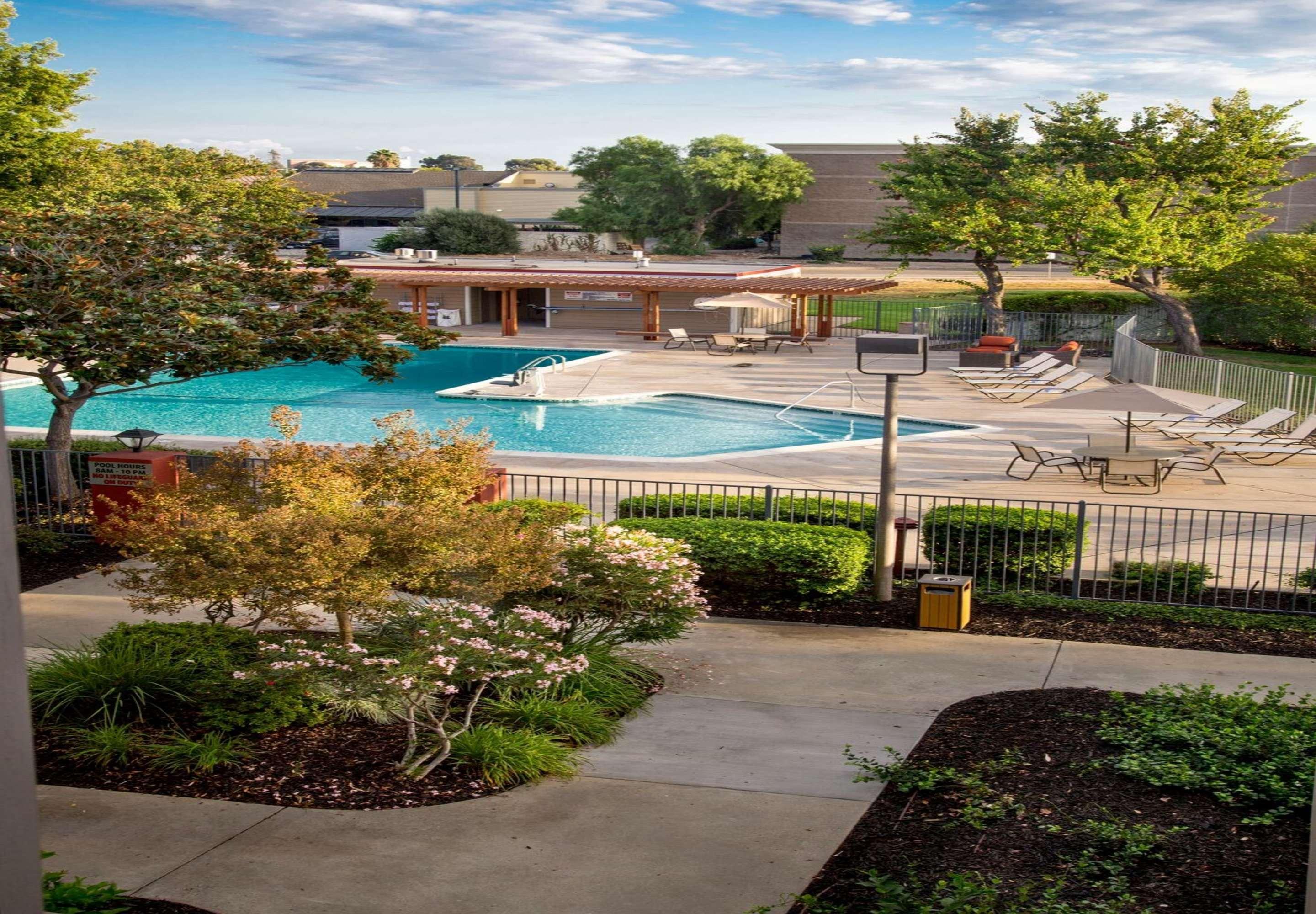 Best Western Plus Garden Court Inn Фремонт Экстерьер фото